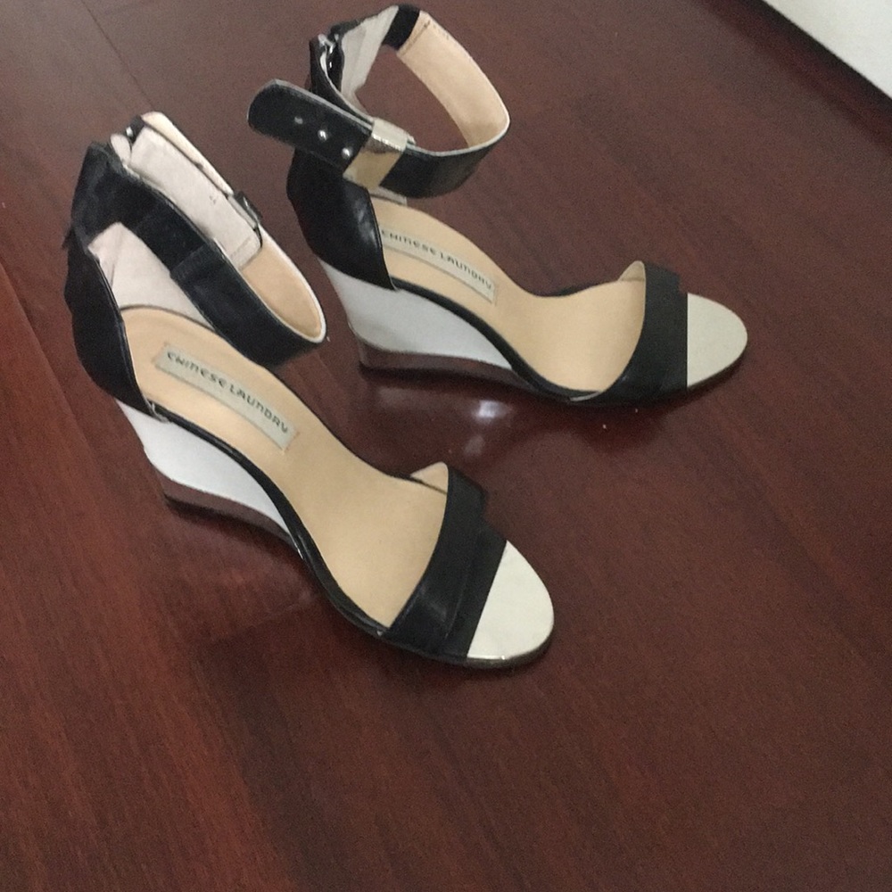 Kristin Cavaleri for Chinese Laundry wedges